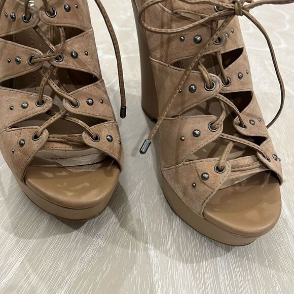 Gianni Bini Lace Up Strappy Wedges Size 8 - Picture 3 of 9